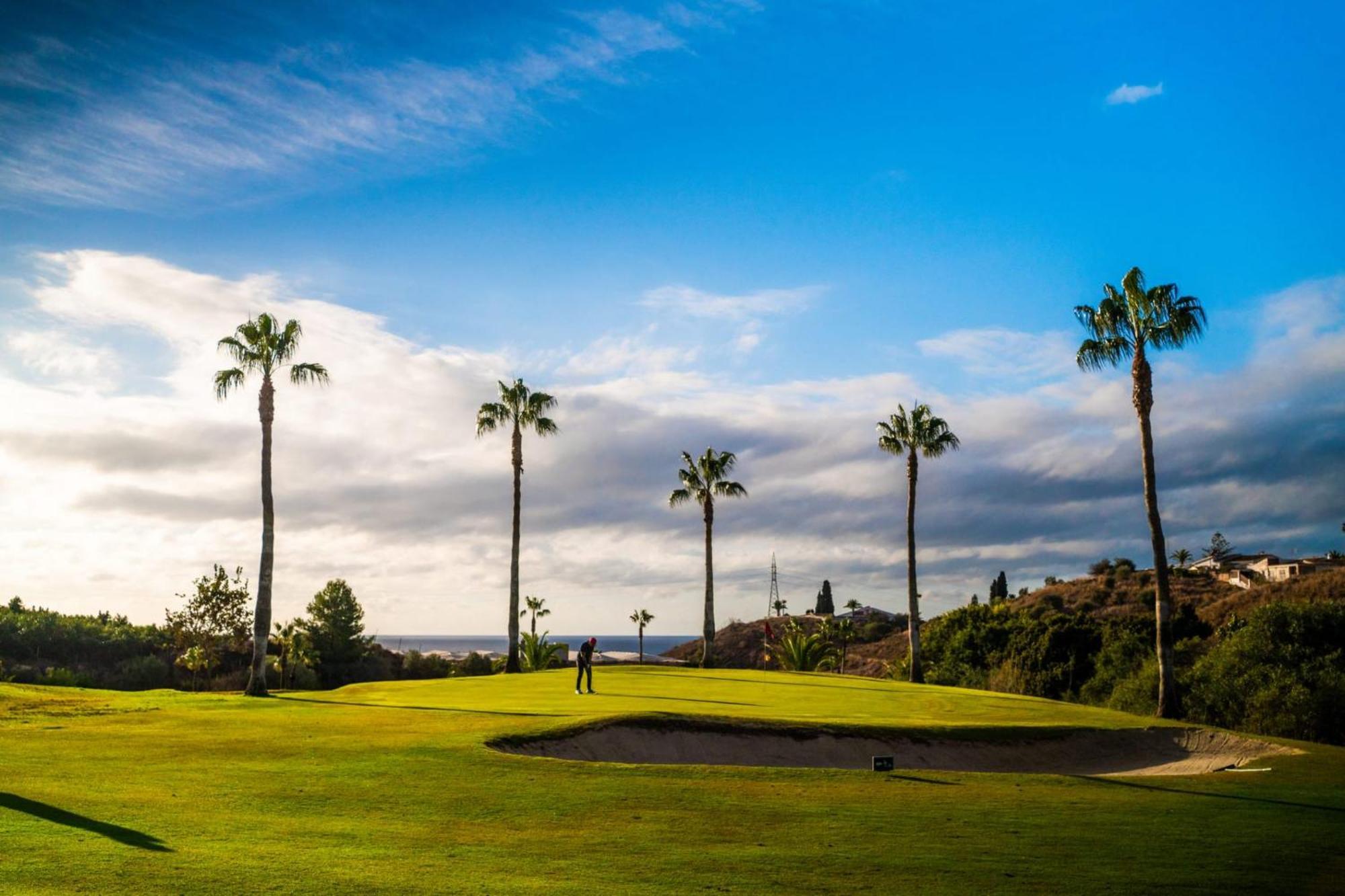 Golf En Baviera Con Vistas Al Mar Appartement Caleta De Velez Buitenkant foto